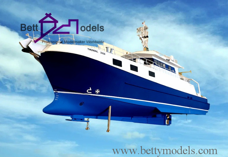 Realizzazione personalizzata di modellino in scala di nave francese